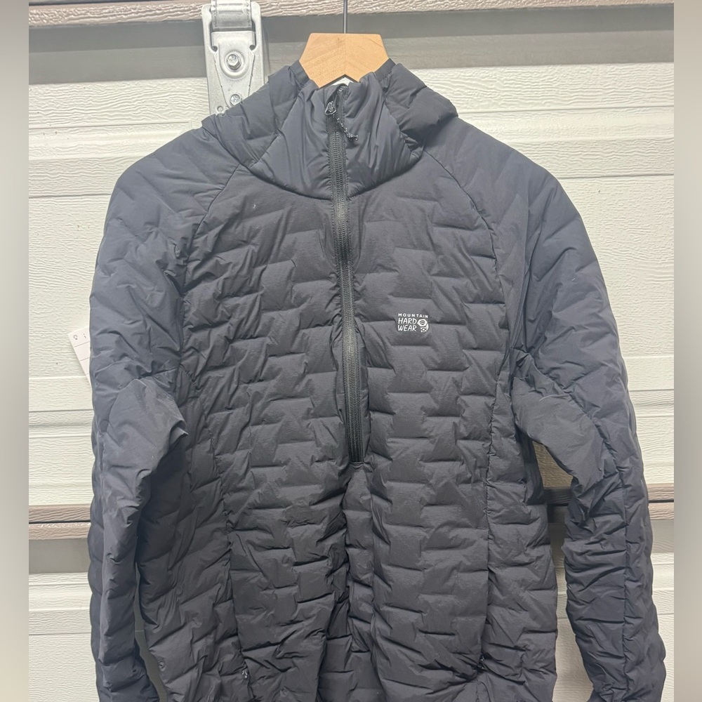 Mountain Hardwear Black Puffer Jacket
